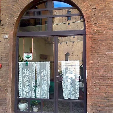 Hotel Garibaldi 2*